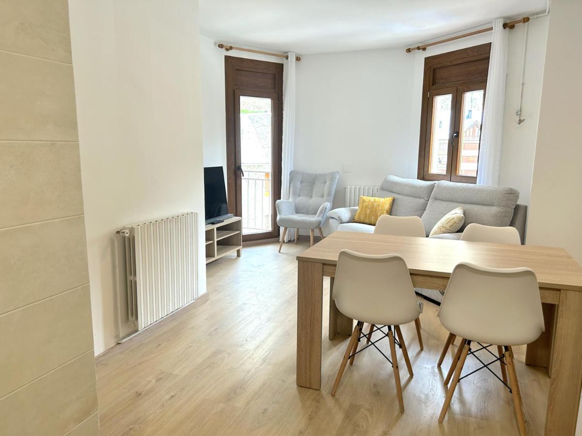 Apartament Comfortable Amb Vistes I Centric By Rural D'Aneu Астеррі-д'Анеу Екстер'єр фото